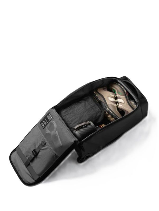 Hugger Roller Bag Carry-on 40L Black Out